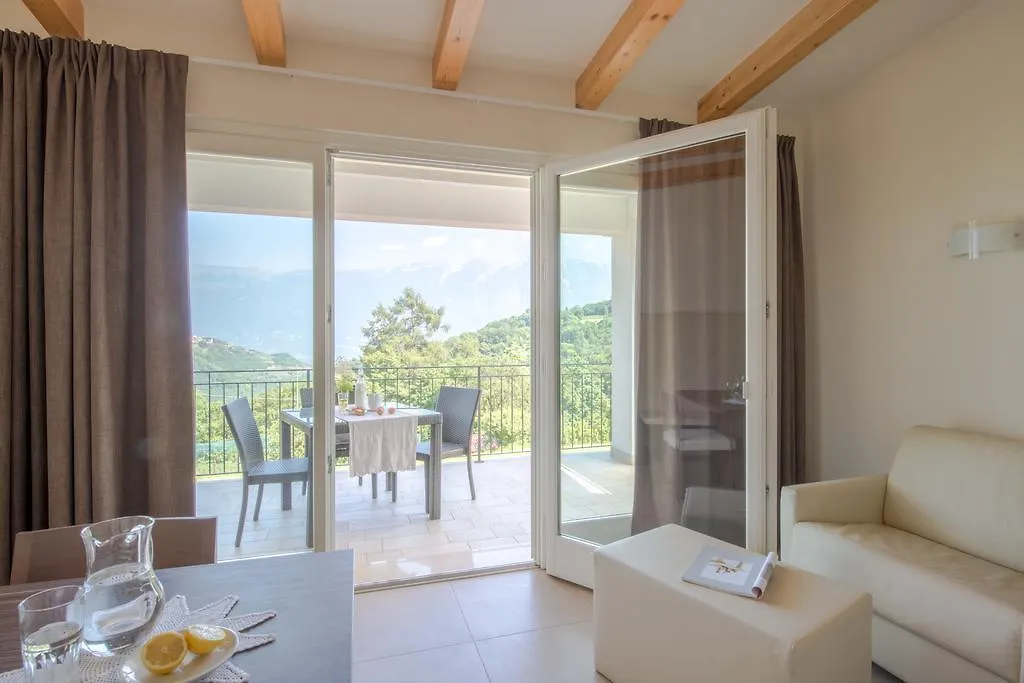 Villa Maria Tremosine 0*,  Itálie